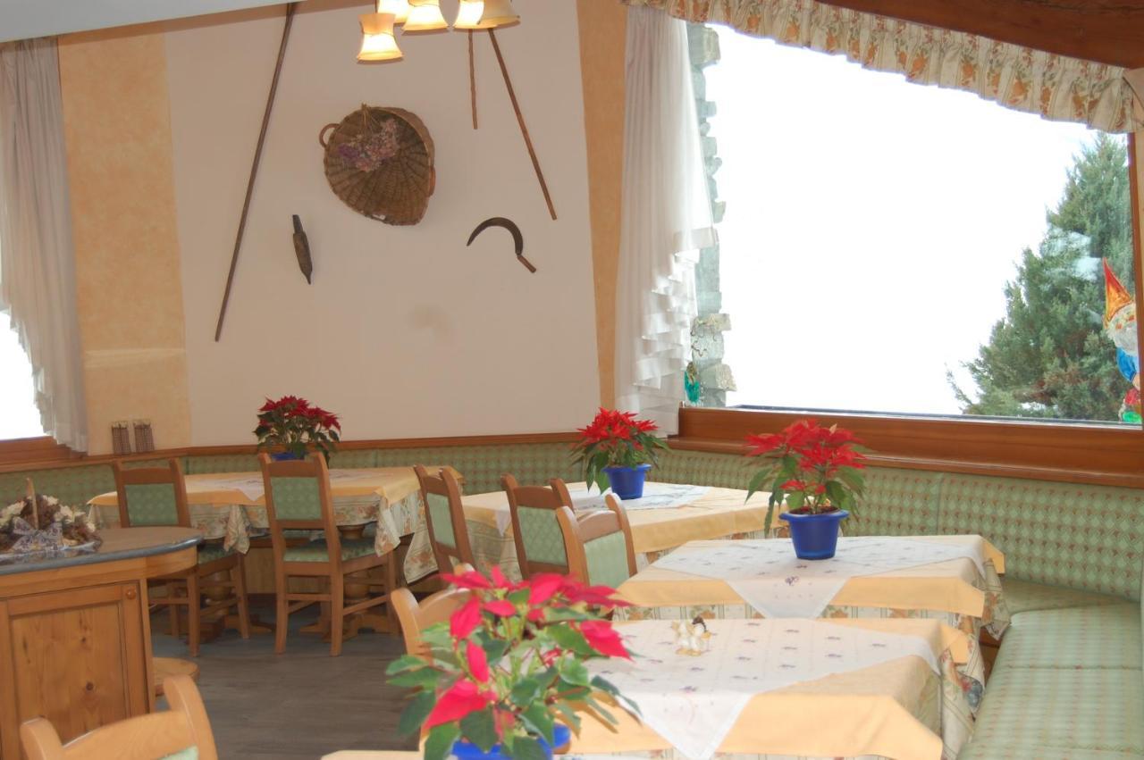 Hotel Lo Fleye Сен-Пиер Екстериор снимка